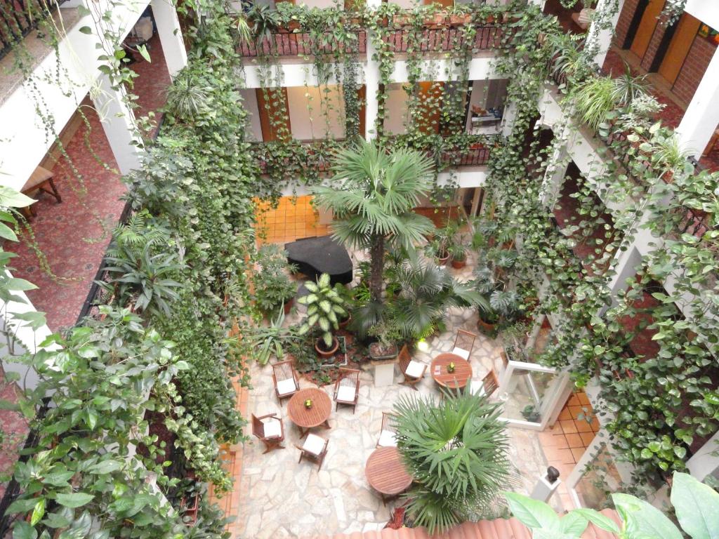 Zahrada ubytování Solitaire Hotel
