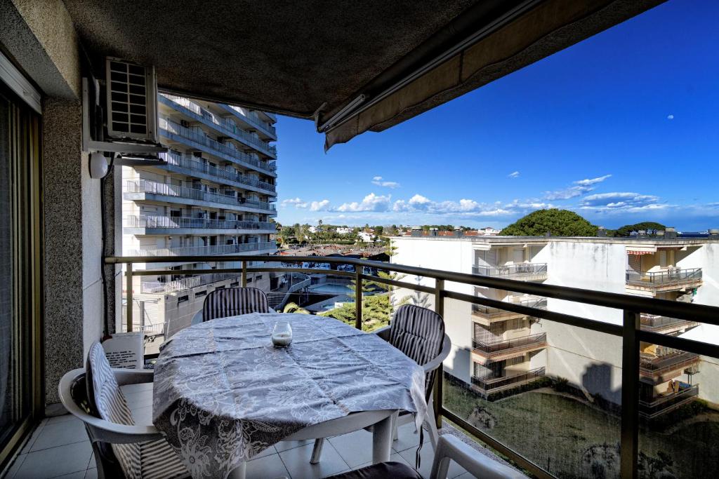 A balcony or terrace at Vitaly Beach