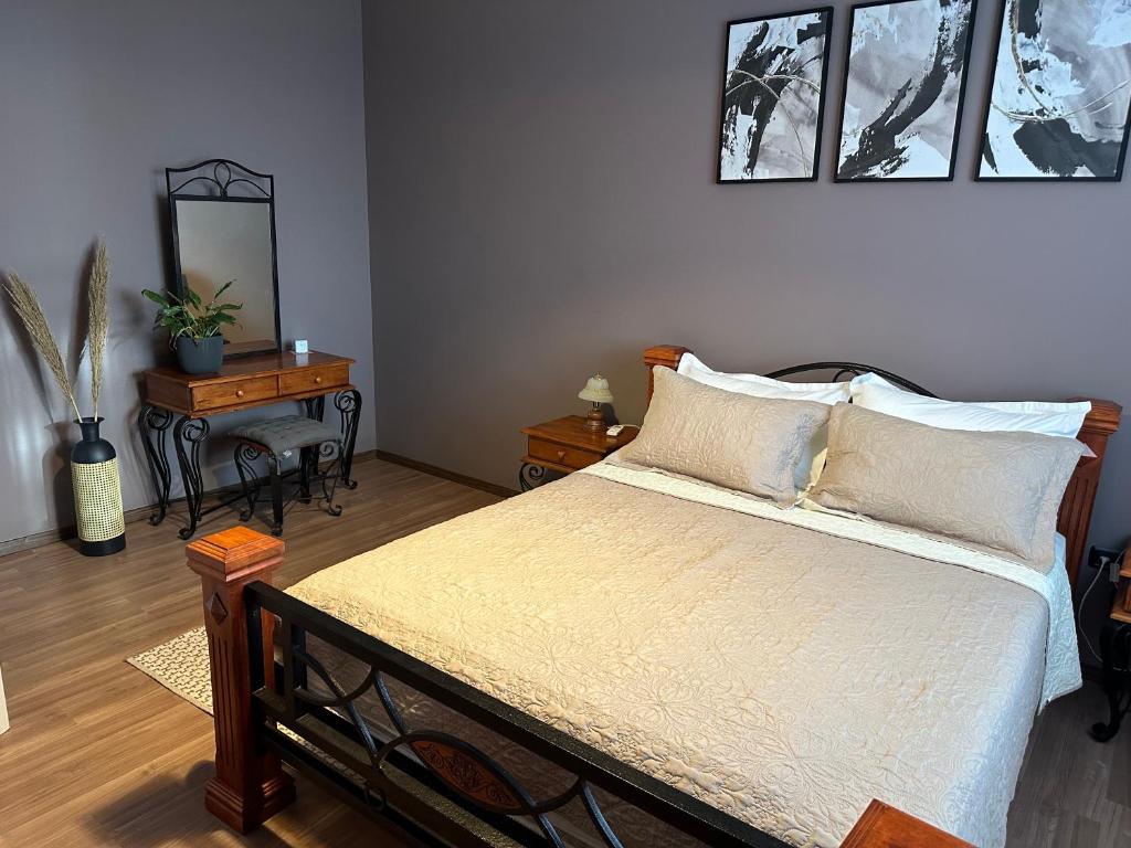 Marlis' Home - Image 7
