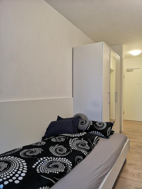 Postel nebo postele na pokoji v ubytování Beautiful flat ,WIFI , easy parking