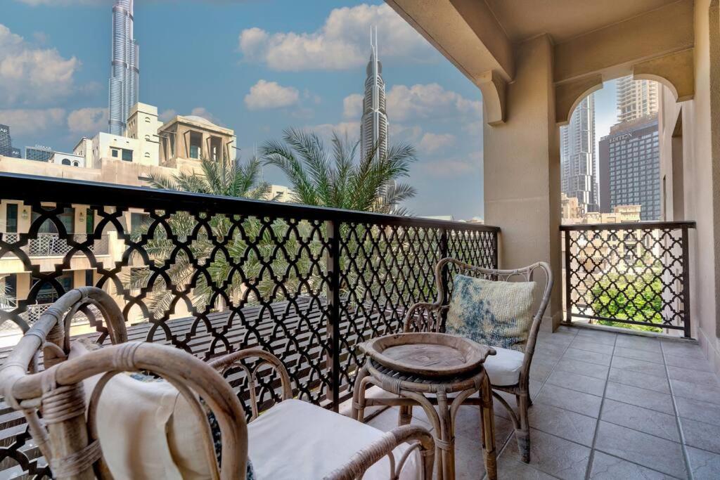 Balkón nebo terasa v ubytování New! Luxury Downtown Apt Burj View & Terrace