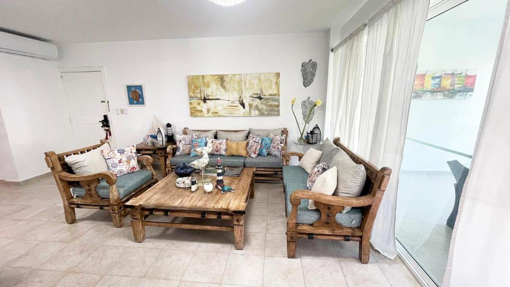 Sunny Caribbean Apartment with Pool - 两卧室公寓