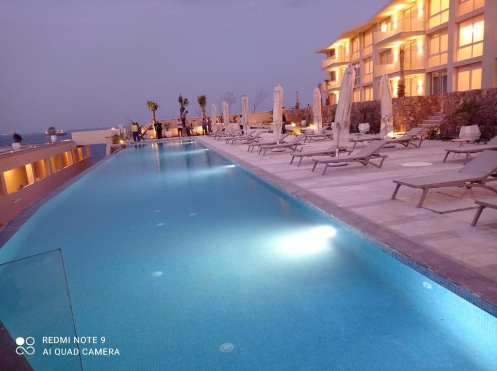 Bazén v ubytování Il monte galala Sea view Chalet المونت جلاله nebo v jeho okolí
