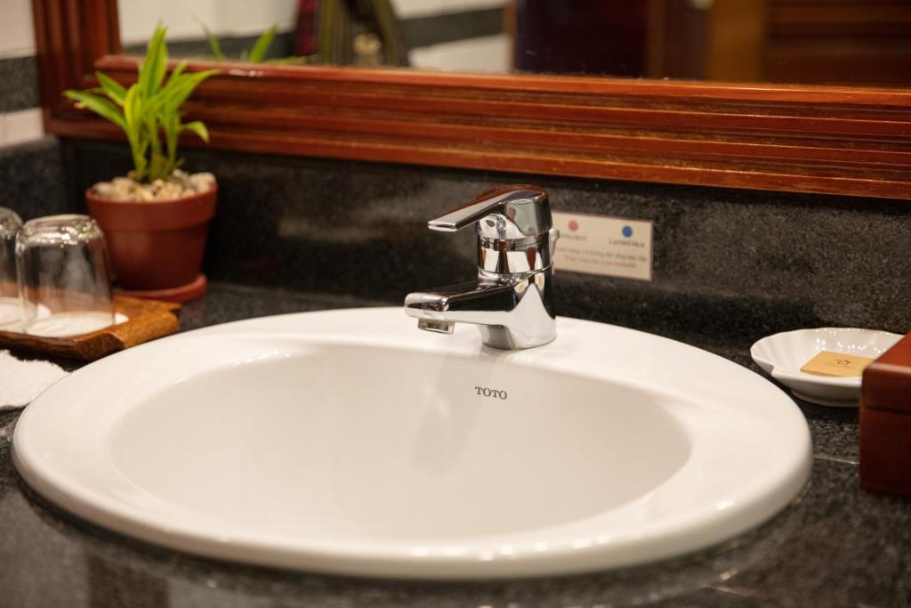 Victoria Can Tho Resort - 3