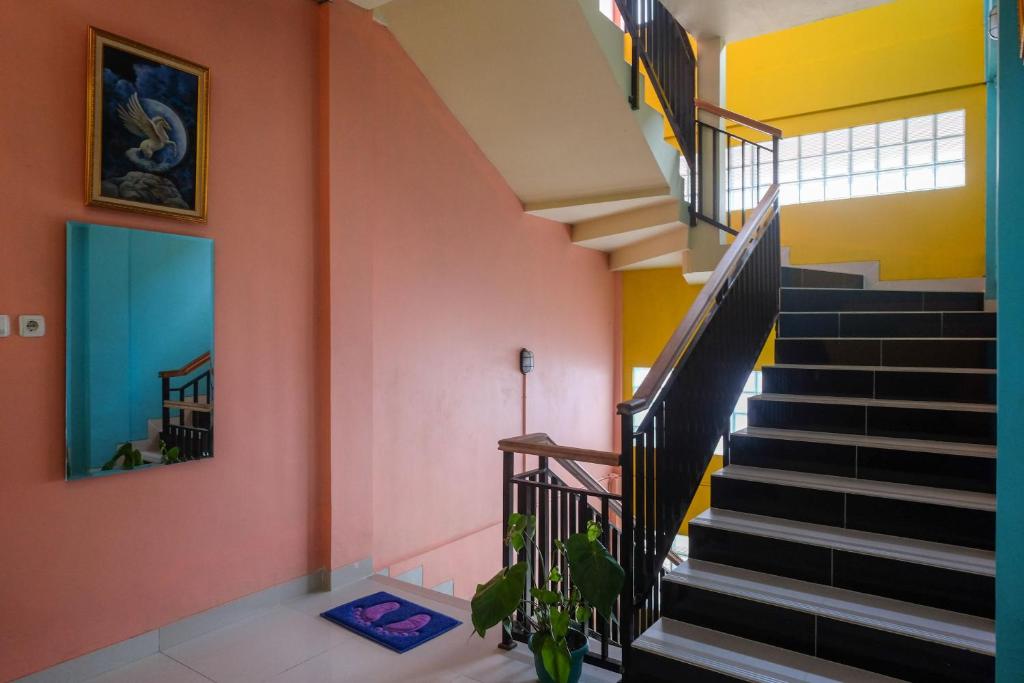 Fotografie z fotogalerie ubytování Sans Hotel Kumbang Yogyakarta by RedDoorz v destinaci Yogyakarta