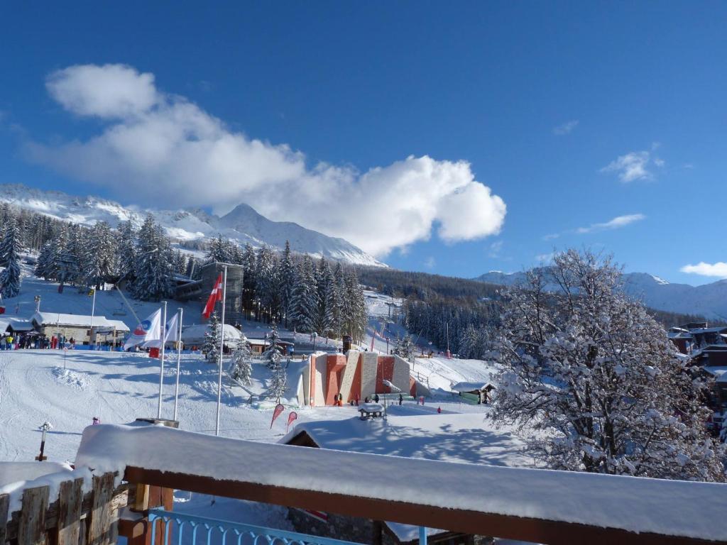 Fotografia z galérie ubytovania Appartement 3 pièces pour 7 personnes, proche pistes, commerces et ESF, avec terrasse, Les Arcs 1800 - FR-1-411-395 v destinácii Bourg-Saint-Maurice