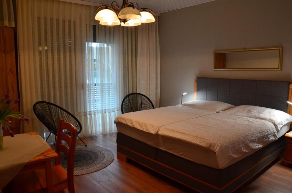 Postel nebo postele na pokoji v ubytování Gästezimmer Klinger-Tongisch