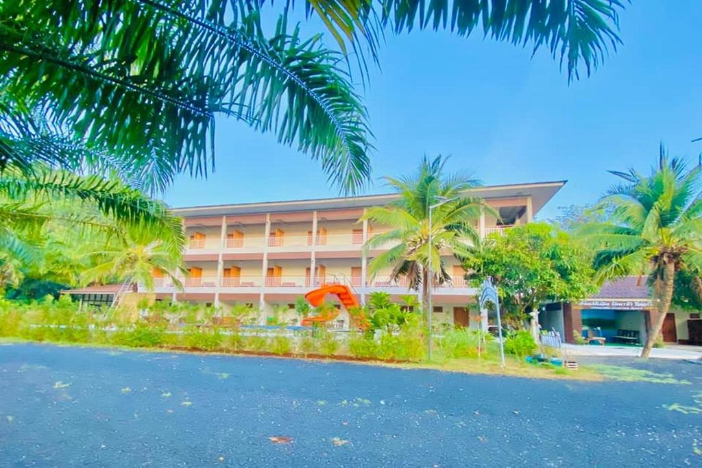 Chanpailin Omarzaa - Resim 7