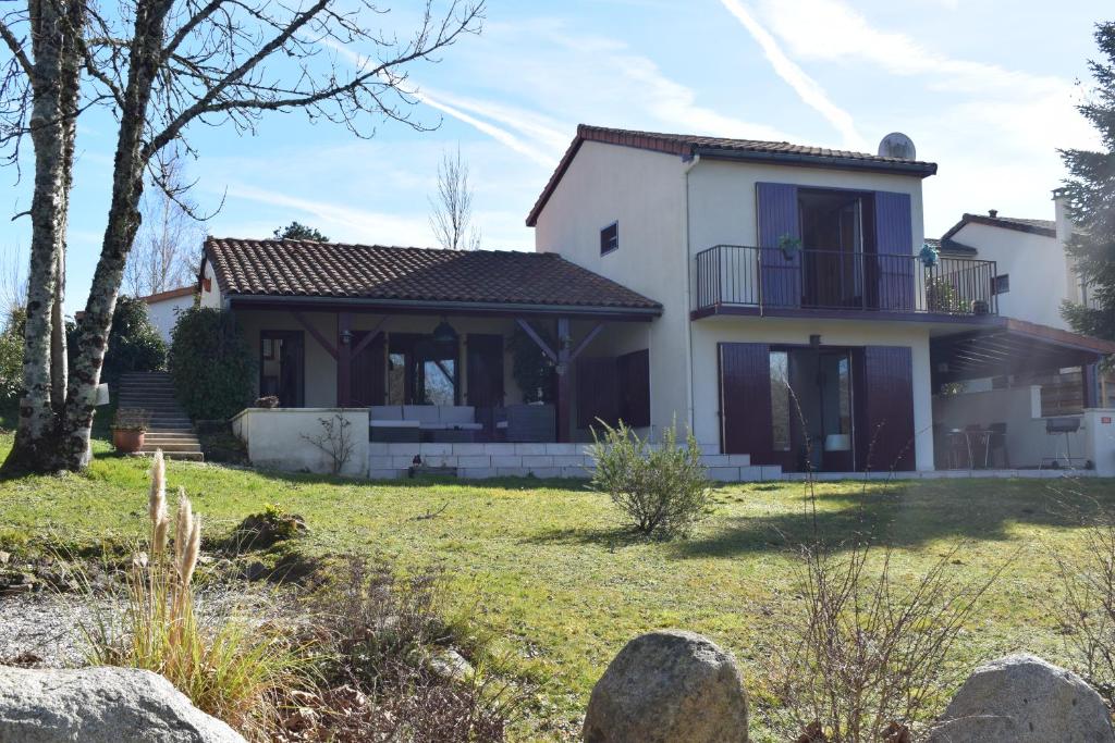 Village le Chat 133, Écuras (updated prices 2024)