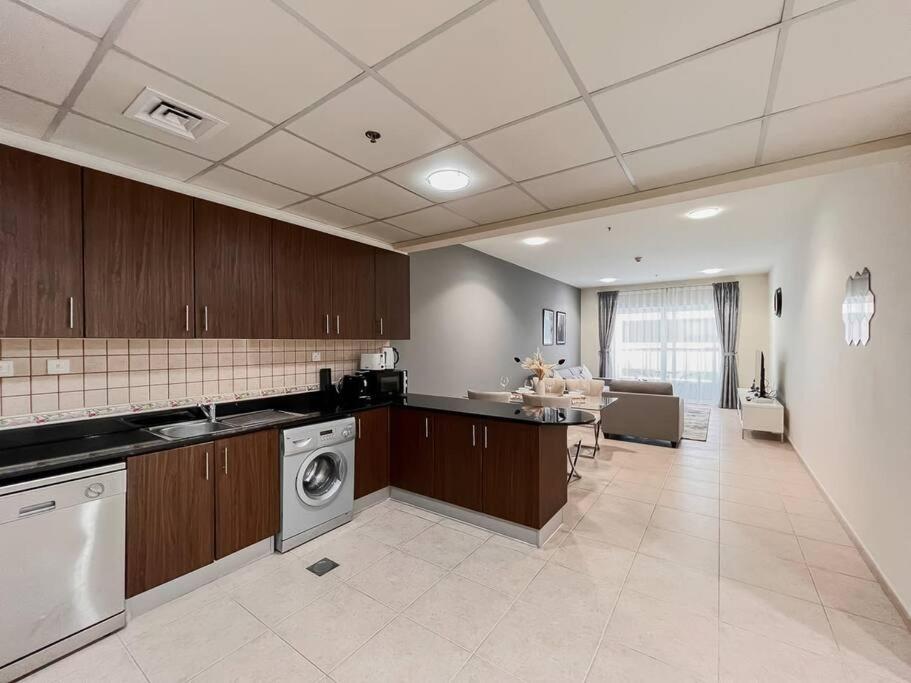 Kuchyň nebo kuchyňský kout v ubytování StoneTree - Elite Residence 1 BR - Near Dubai Tram