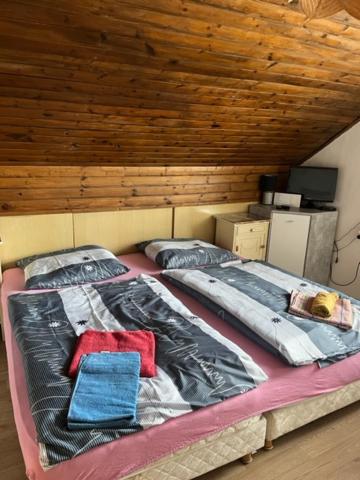 Zdjęcie z galerii obiektu Penzion u krbu w mieście Loket