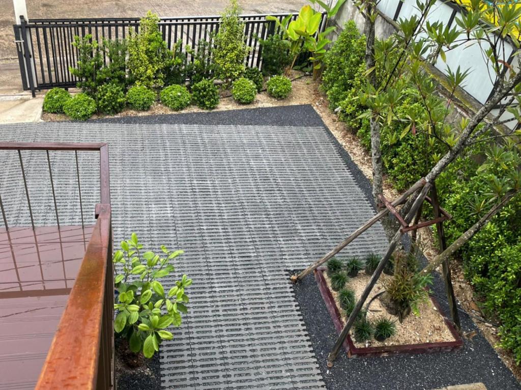 Zahrada ubytování Baan Jai Klang (บ้านใจกลาง)