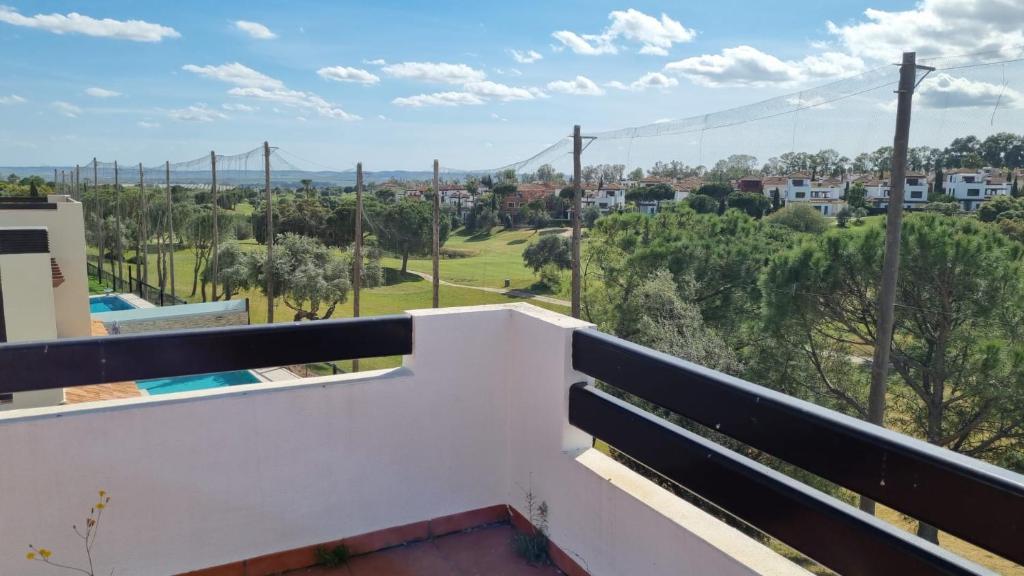 Fotografie z fotogalerie ubytování Chalet Hato Verde Golf v destinaci Guillena