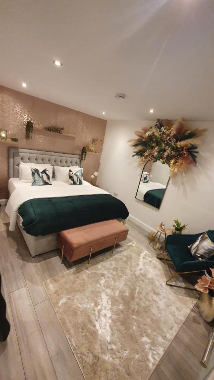 Uma cama ou camas num quarto em Lyme View Lodge