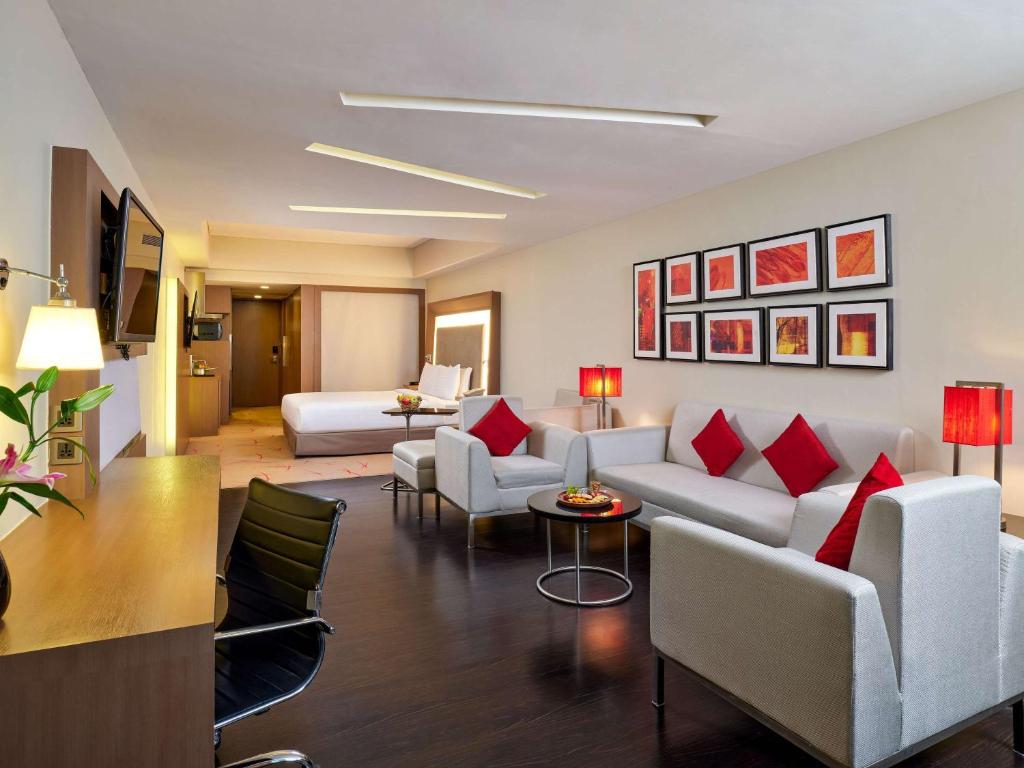 Posezení v ubytování Novotel Ahmedabad