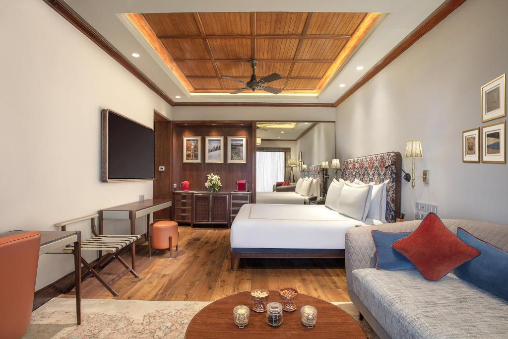 The Khyber Himalayan Resort & Spa - Luxo Double Room - Vista Gulmarg