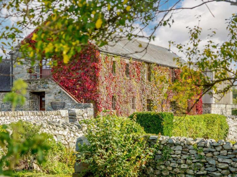 Ystumgwern Luxury Barn Conversions - Apartment (2 Adults)