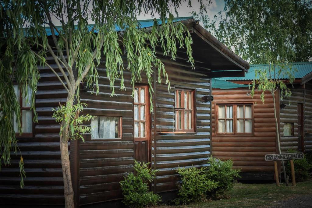 Το κτήριο όπου στεγάζεται  the country house