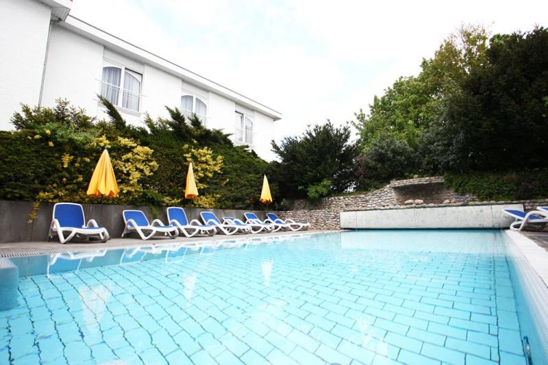 Sporthotel Racket Inn - Resim 4