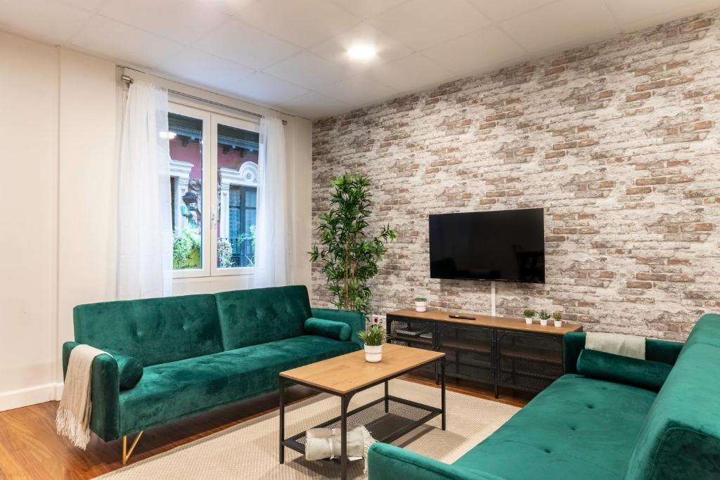 Centro del Casco Viejo junto a la Catedral, Bilbao – Precios ...