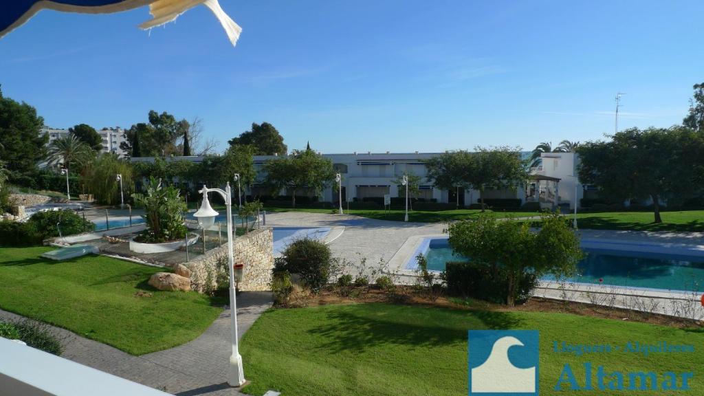 Fotografie z fotogalerie ubytování Apartamentos Jardines del Puerto Altamar v destinaci Alcossebre