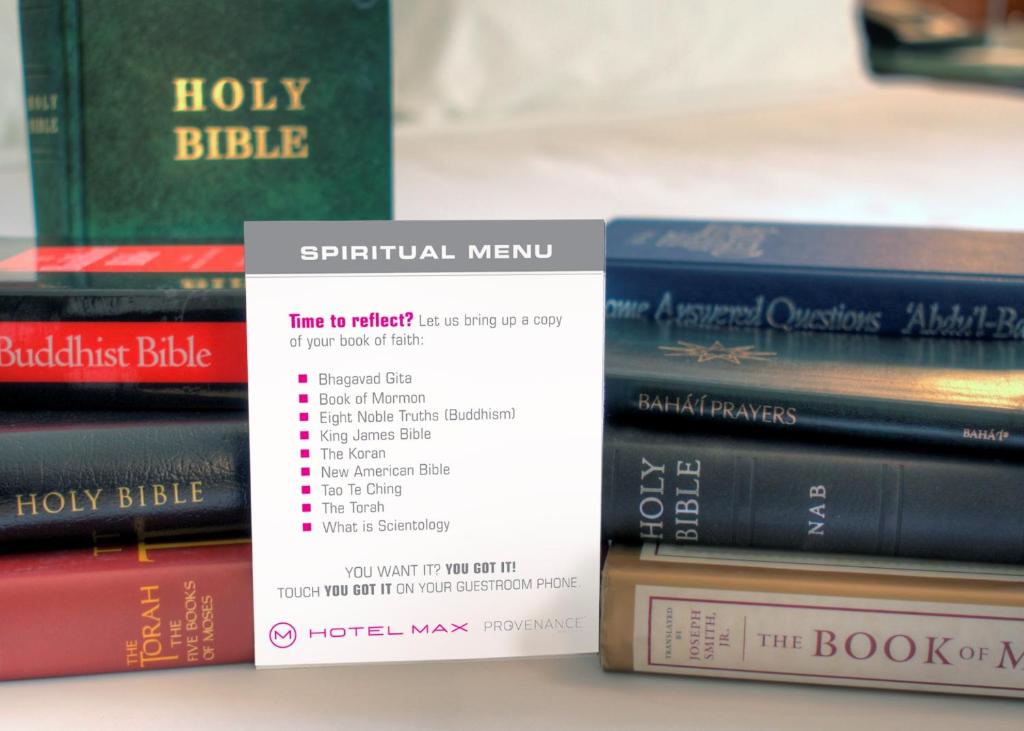 Biblioteca nell'hotel