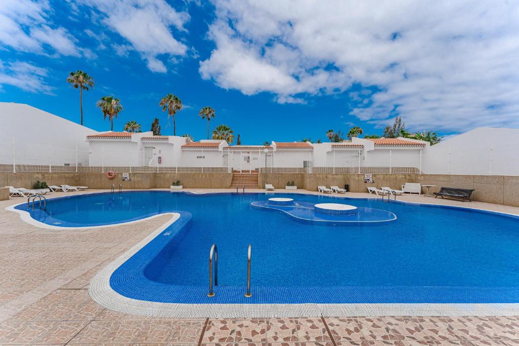 Bazén v ubytovaní Ferienwohnung Summer Dream - Island Village alebo v jeho blízkosti