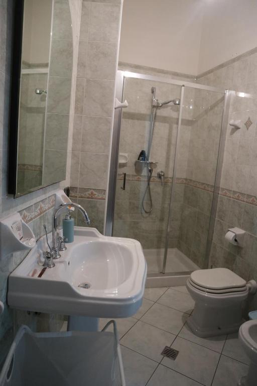 A bathroom at Sophia Apartments