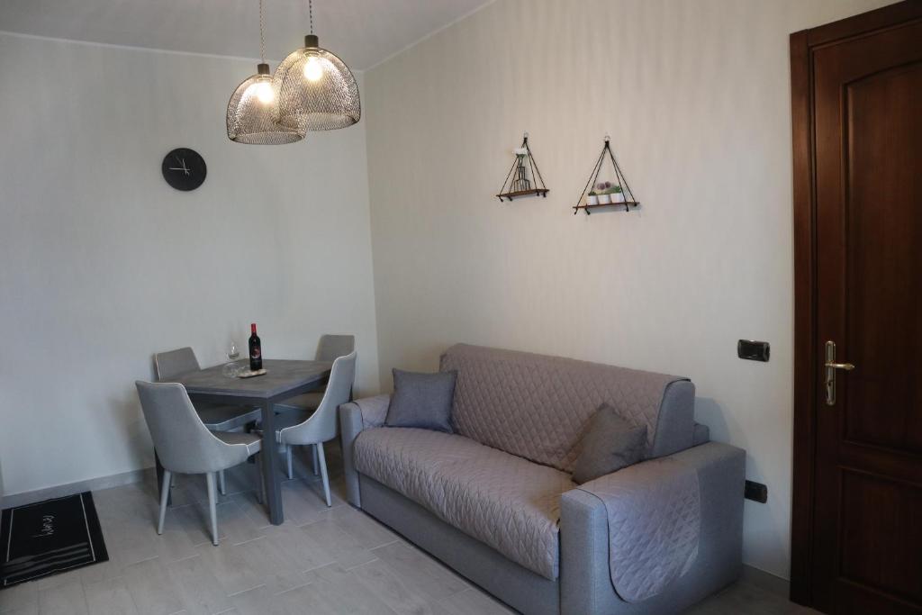 A seating area at Sophia Apartments