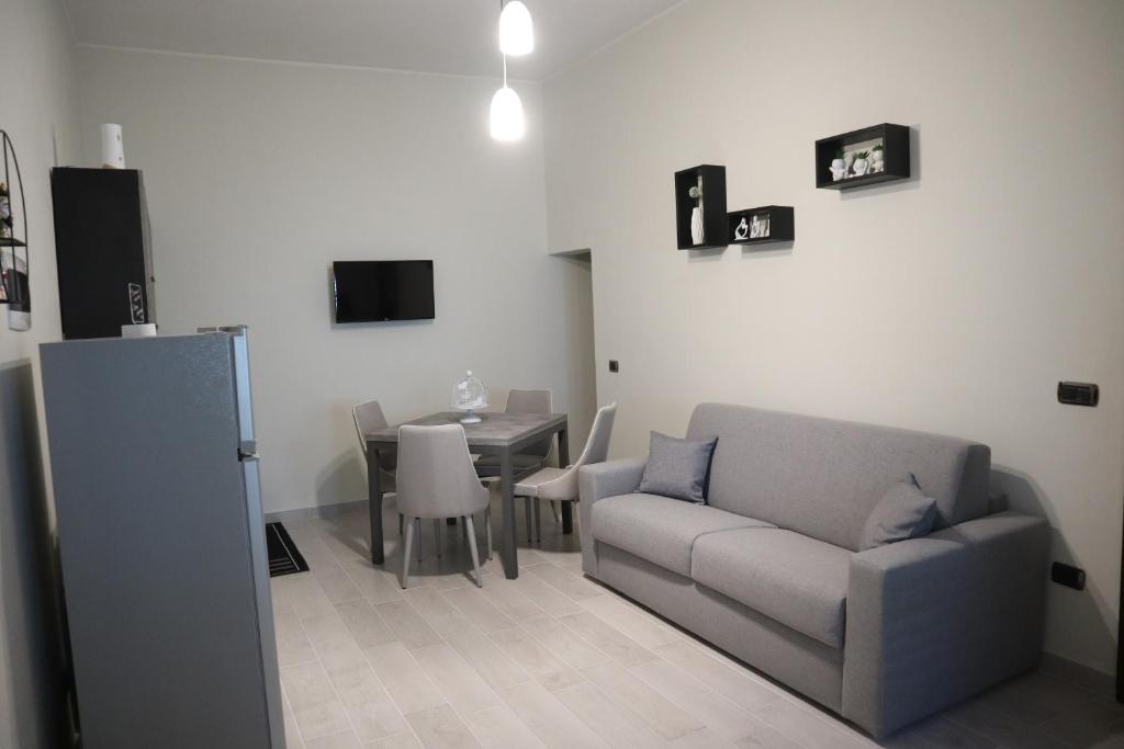A seating area at Sophia Apartments
