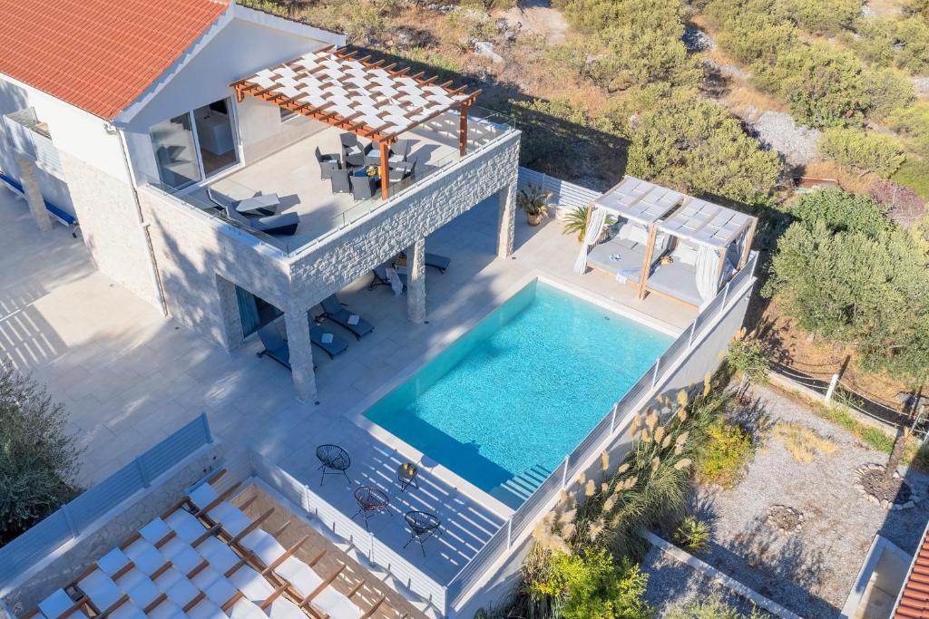 Πισίνα στο ή κοντά στο Villa Belpur
