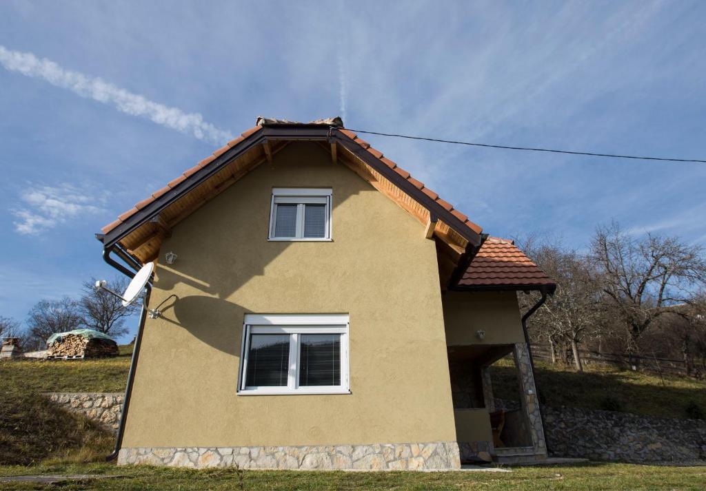 Budova, kde se prázdninový dům nachází