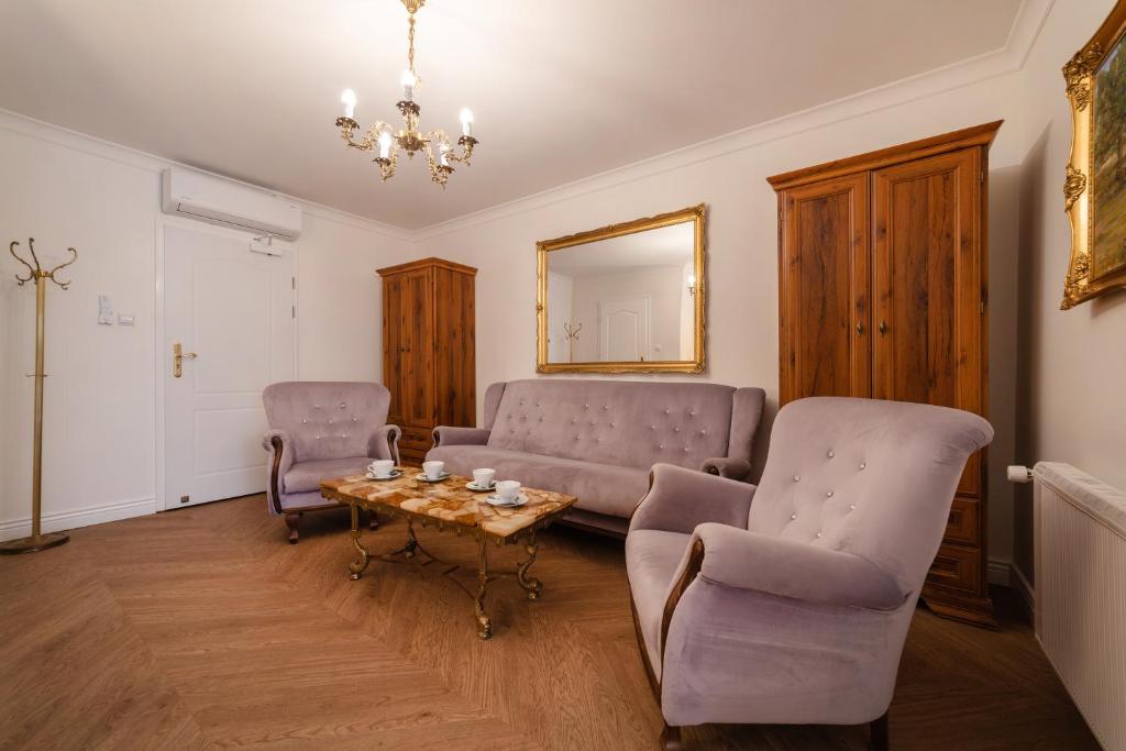 Pensjonat & Restauracja Admirał - 19