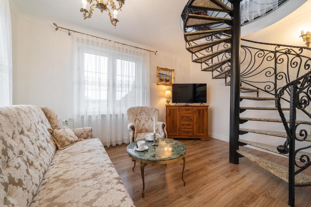 Pensjonat & Restauracja Admirał - 2