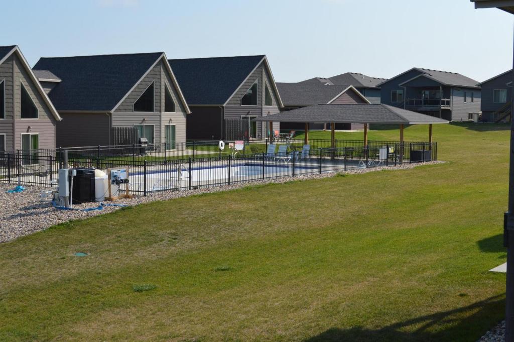 Bridges Bay Vacation Cabin 216, Arnolds Park (updated prices 2024)