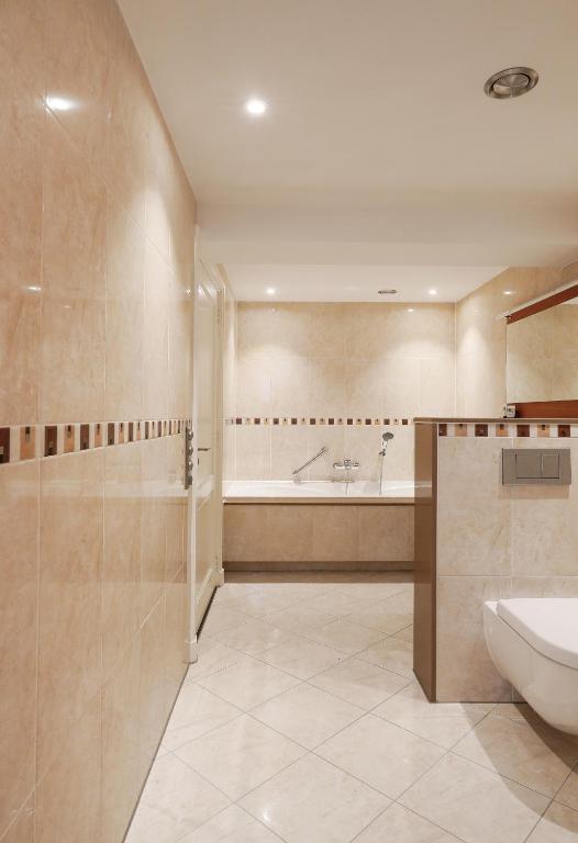 Boutique Hotel Jeroen - Resim 6