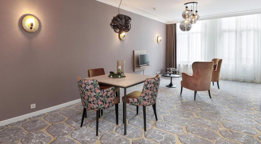 Boutique Hotel Jeroen - Resim 41