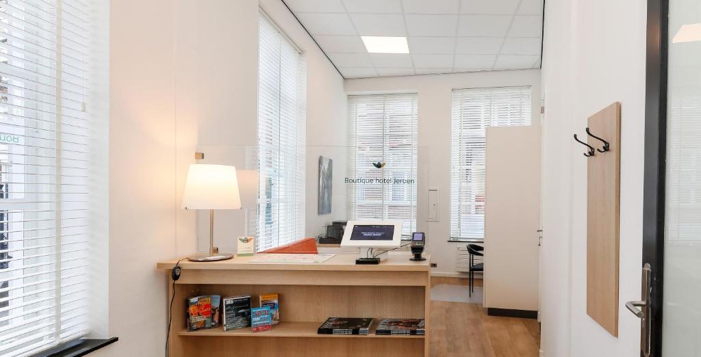 Boutique Hotel Jeroen - Resim 45