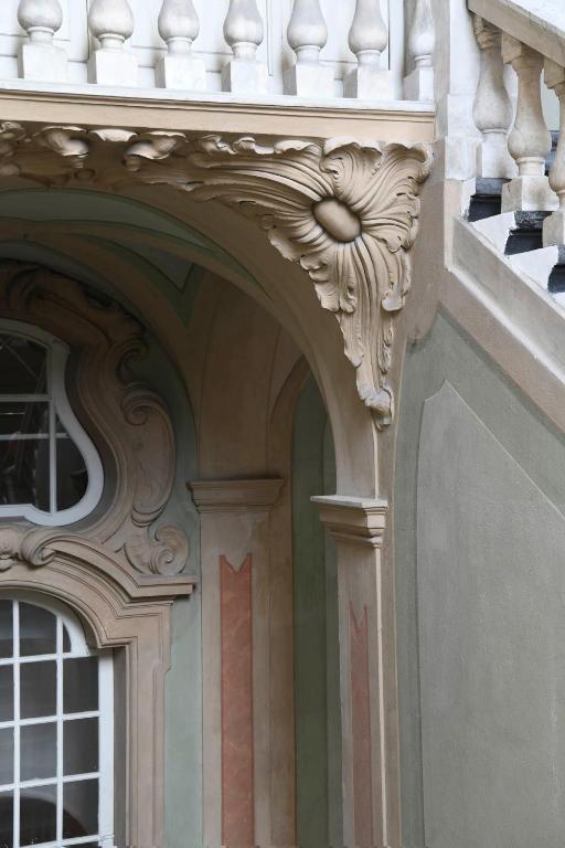 Hotel Palazzo Durazzo Suites - Resim 19