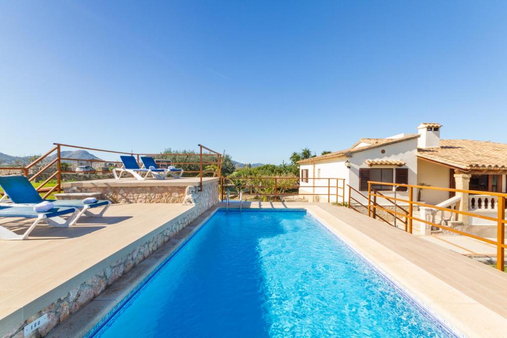 Villa con piscina y casa en Villa Can Soler, en Alcudia