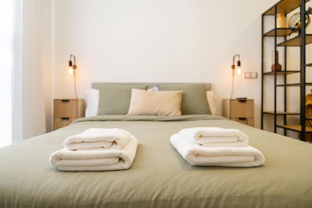 Posteľ alebo postele v izbe v ubytovaní Exquisito estudio en el Centro de Málaga