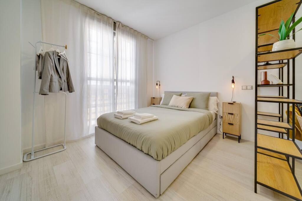 Posteľ alebo postele v izbe v ubytovaní Exquisito estudio en el Centro de Málaga