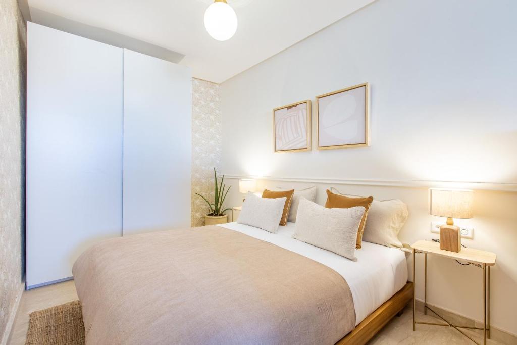 ZARI BOUTIQUE ApartHotel - Junior Suite With Balcony