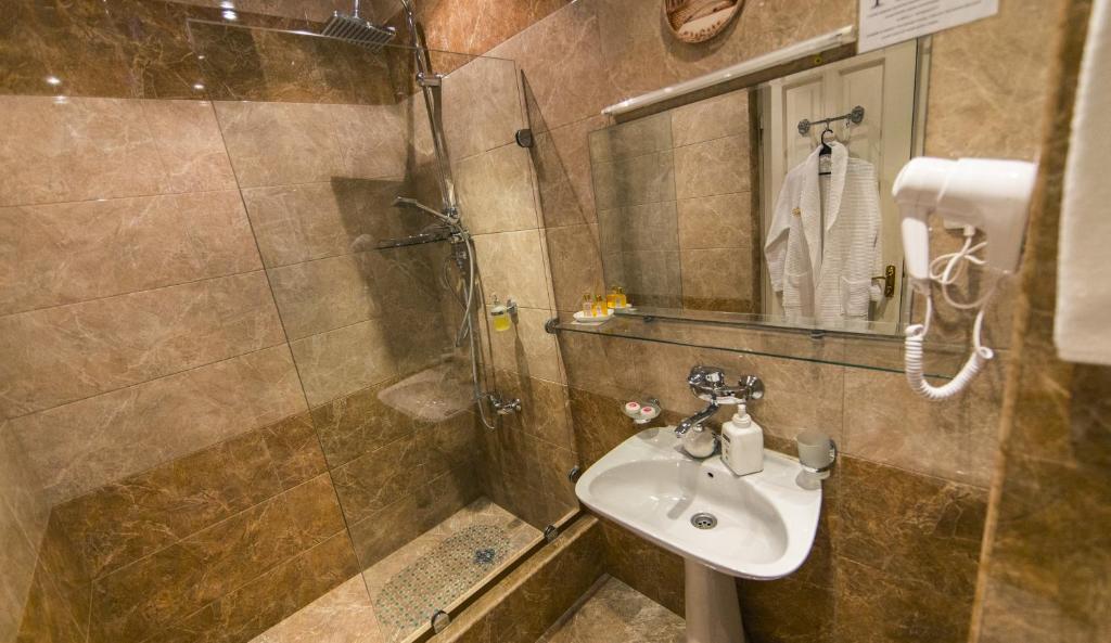 Koupelna v ubytování David Hotel - Ethno style