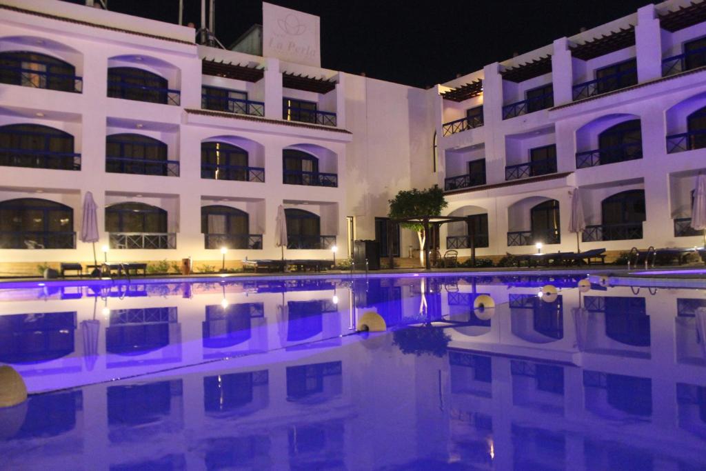 Bazén v ubytování El Khan Sharm Hotel nebo v jeho okolí