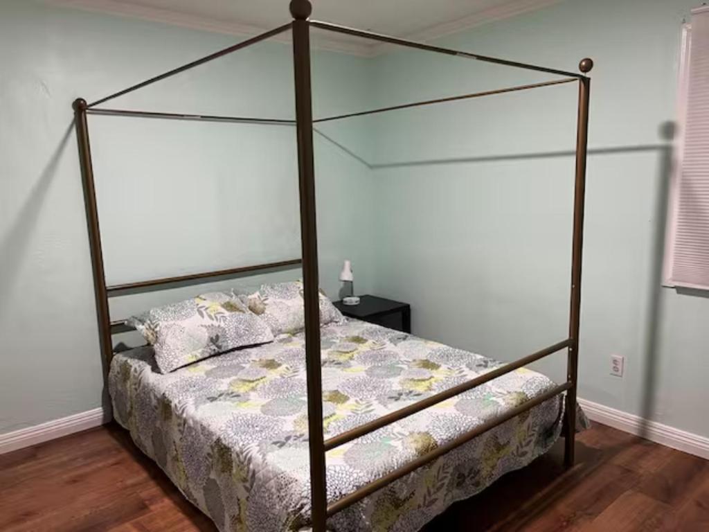 San Diego, Central, Room For Rent, Shared House, Huge Back Yard, San