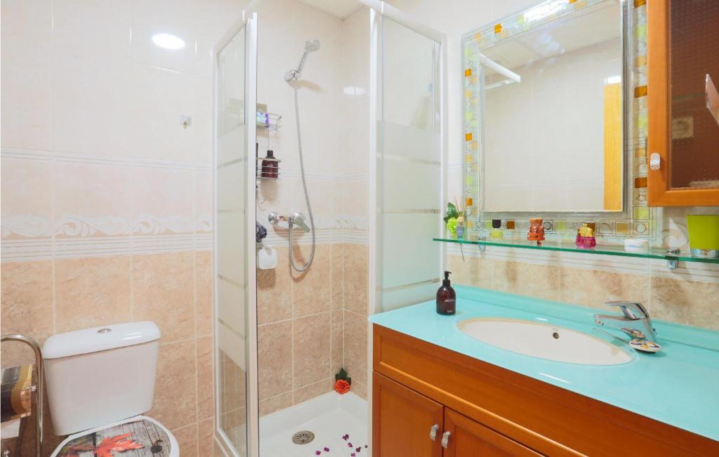 A bathroom at Bluemoon 2