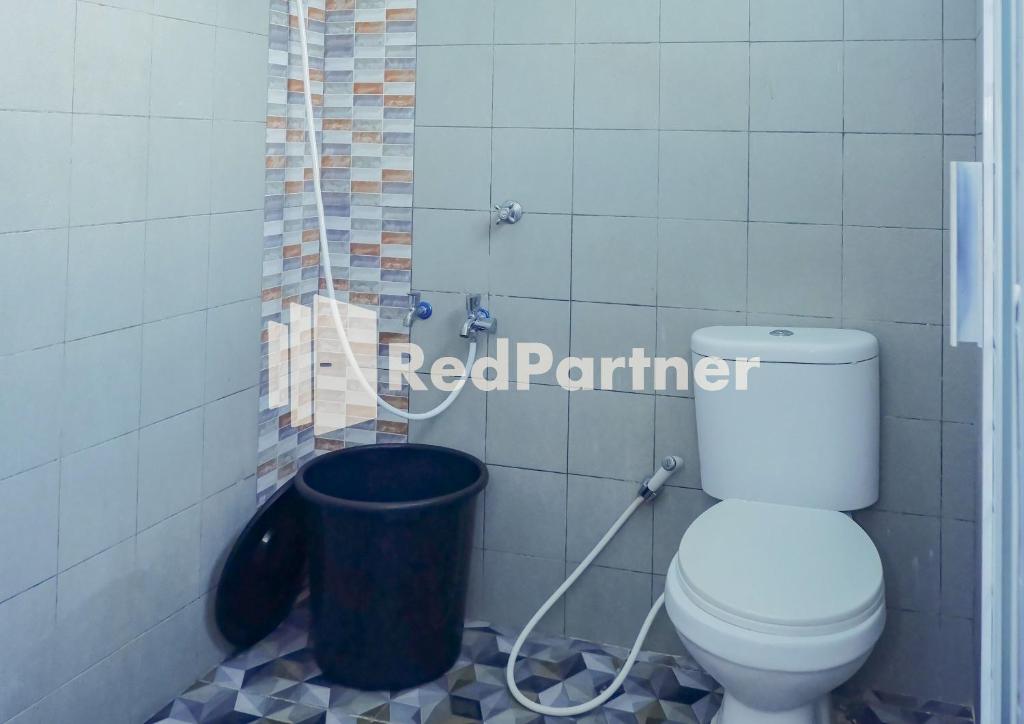 MS Hotel Pangandaran Mitra RedDoorz - Deluxe Doppelzimmer