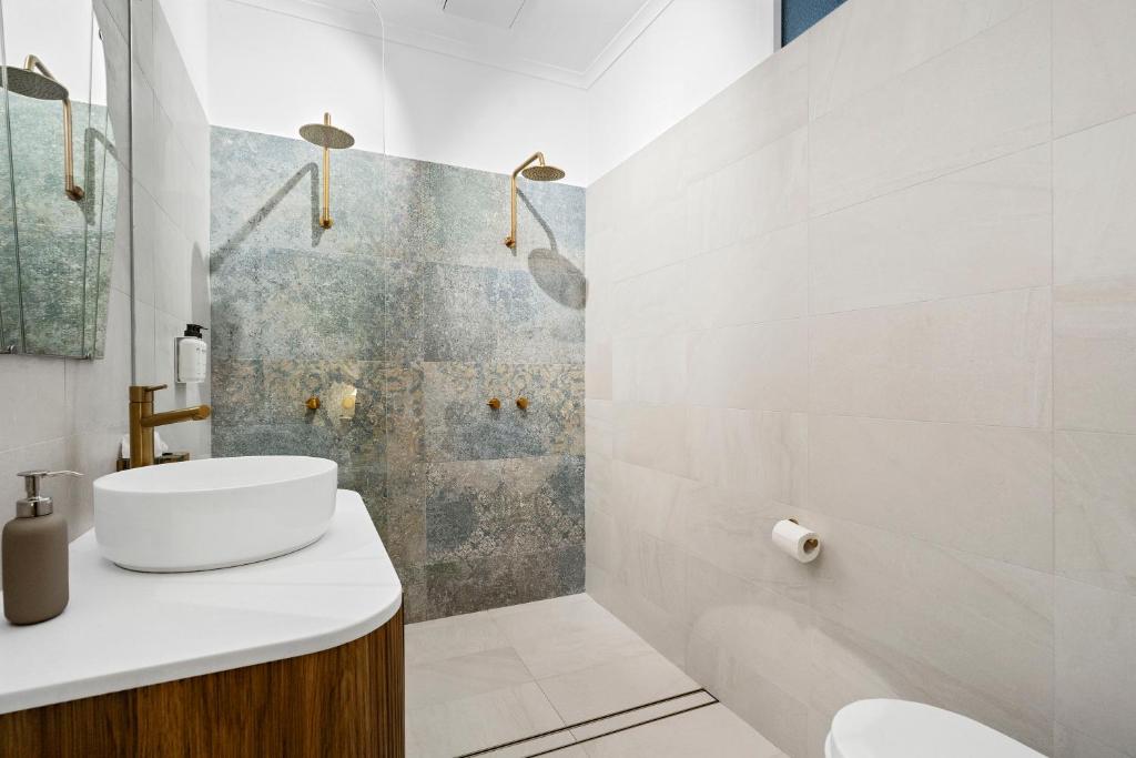 Accommodation in Fremantle - Room King Superior