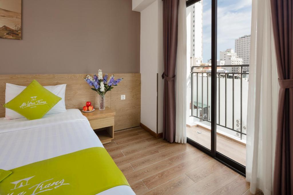 Deluxe Double or Twin Room with Balcony and City View